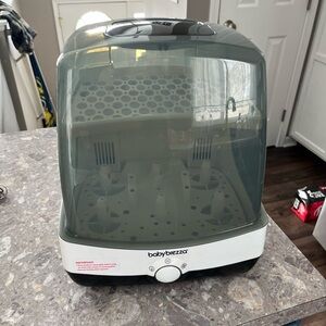 Baby Brezza Bottle Sterilizer and Dryer